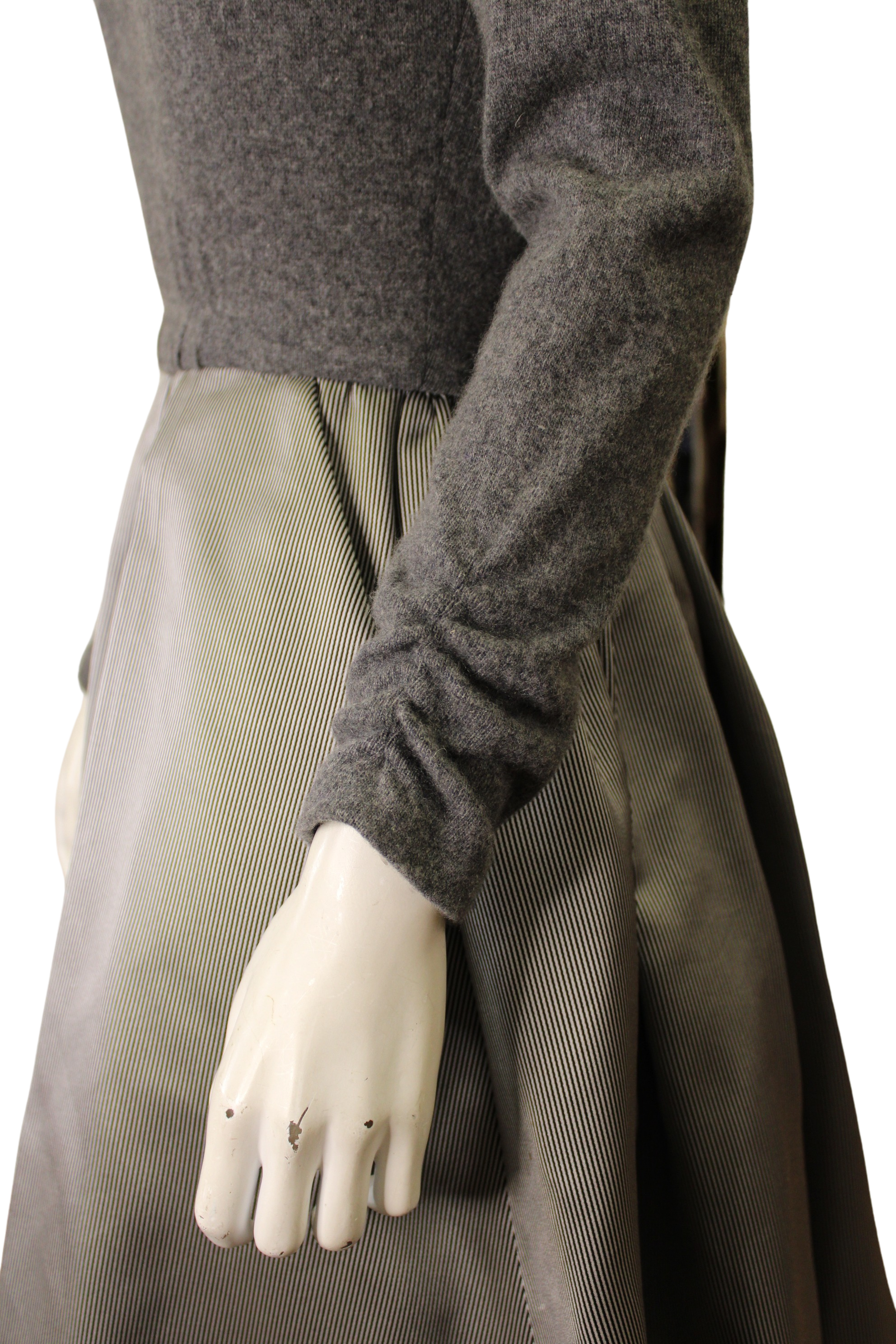 Oscar De La Renta 1990s Grey Gown
