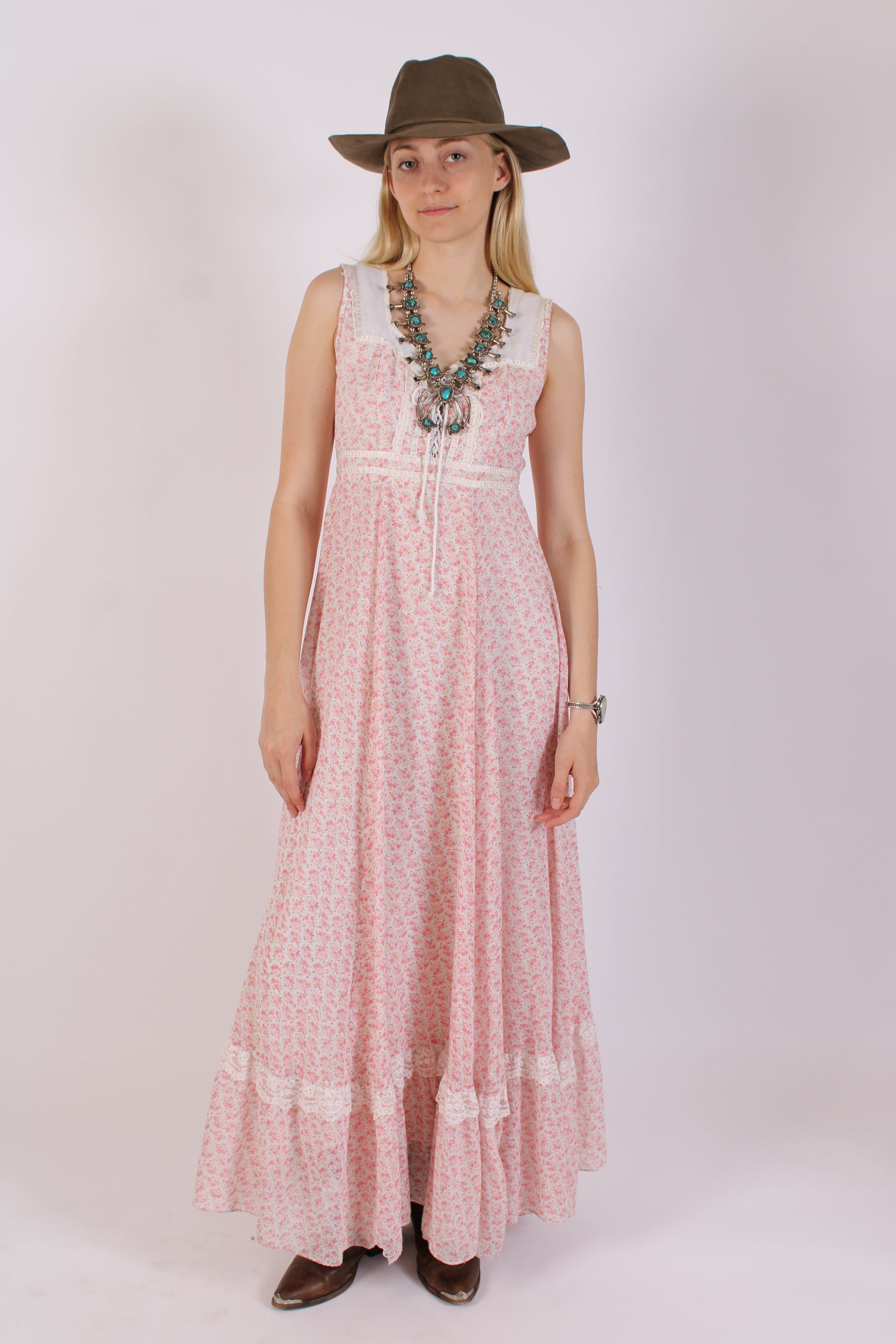 Vintage 1970s Sleeveless Pink Floral Gunne Sax Dress