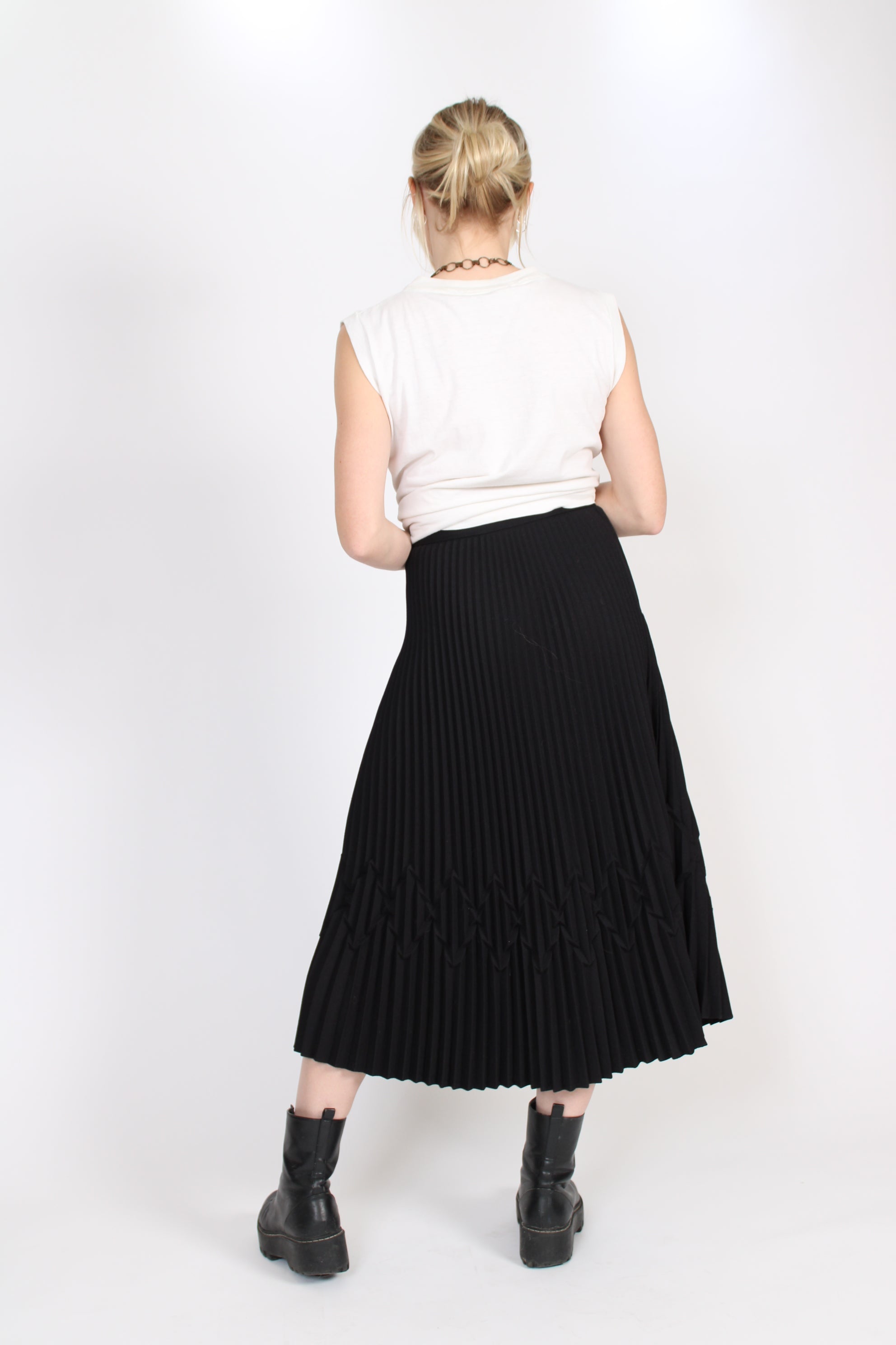 Vintage Black Bagatelle Pleated Skirt