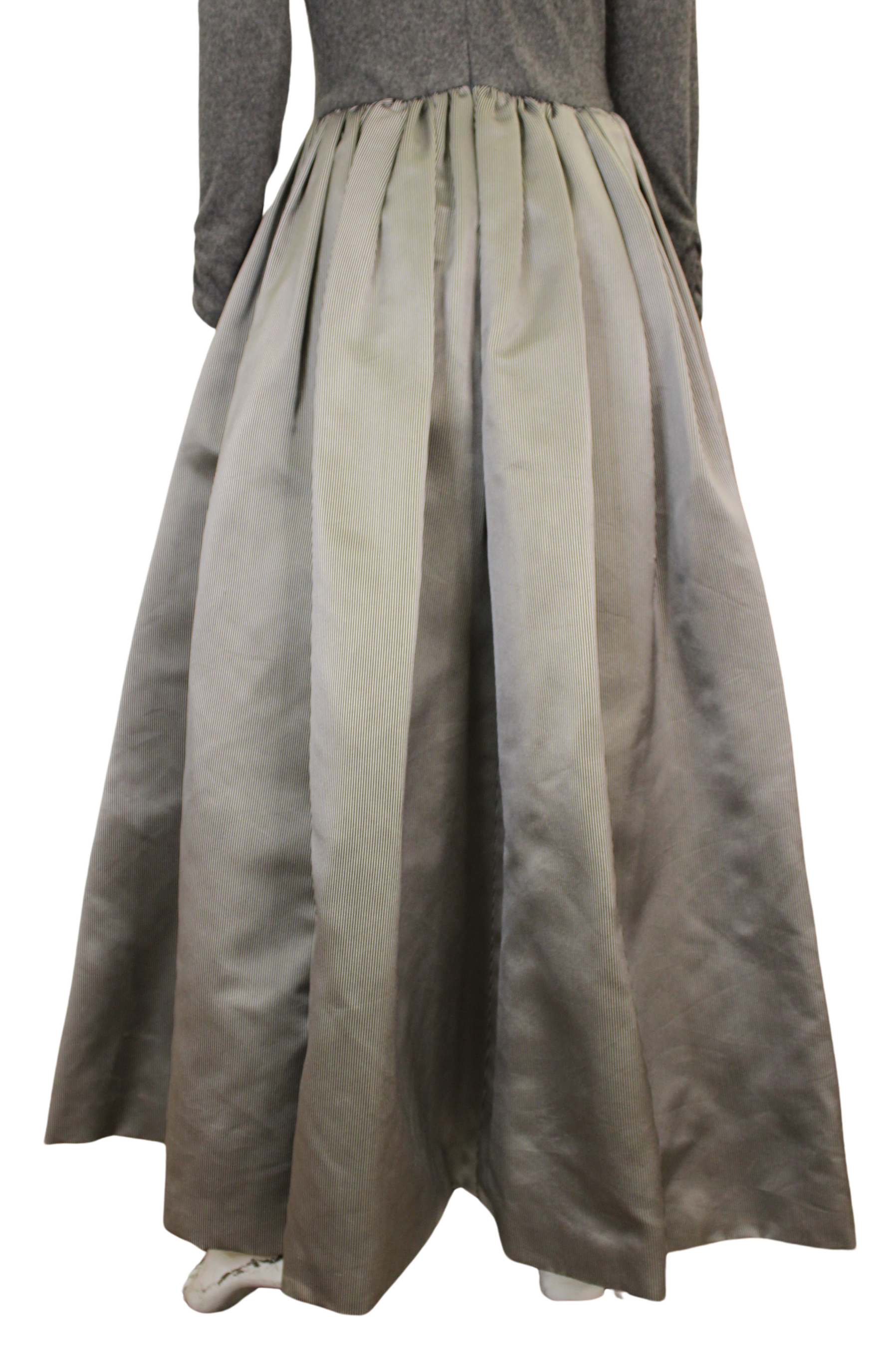 Oscar De La Renta 1990s Grey Gown