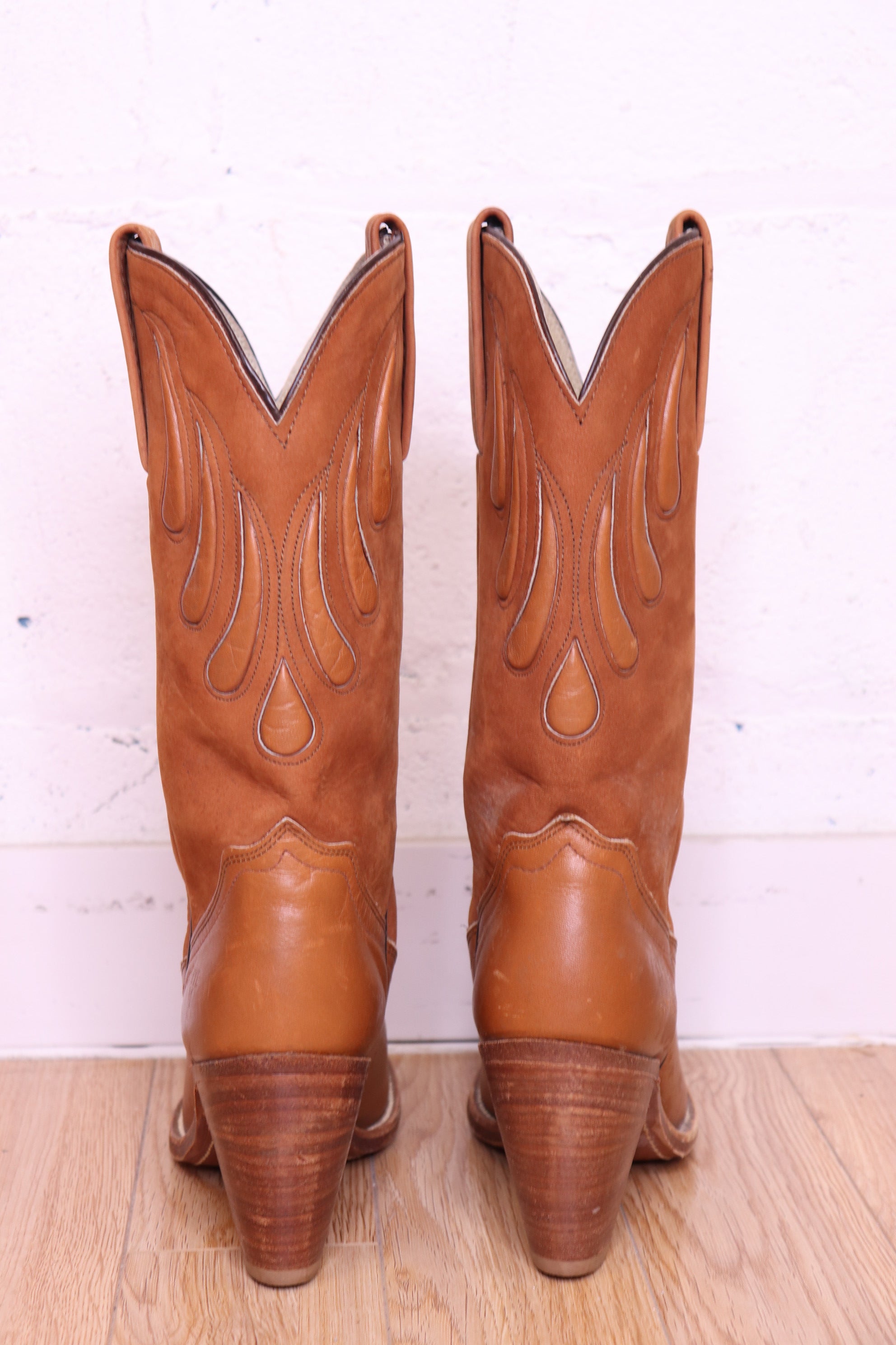 Vintage Frye 7075 Heeled Western Boots